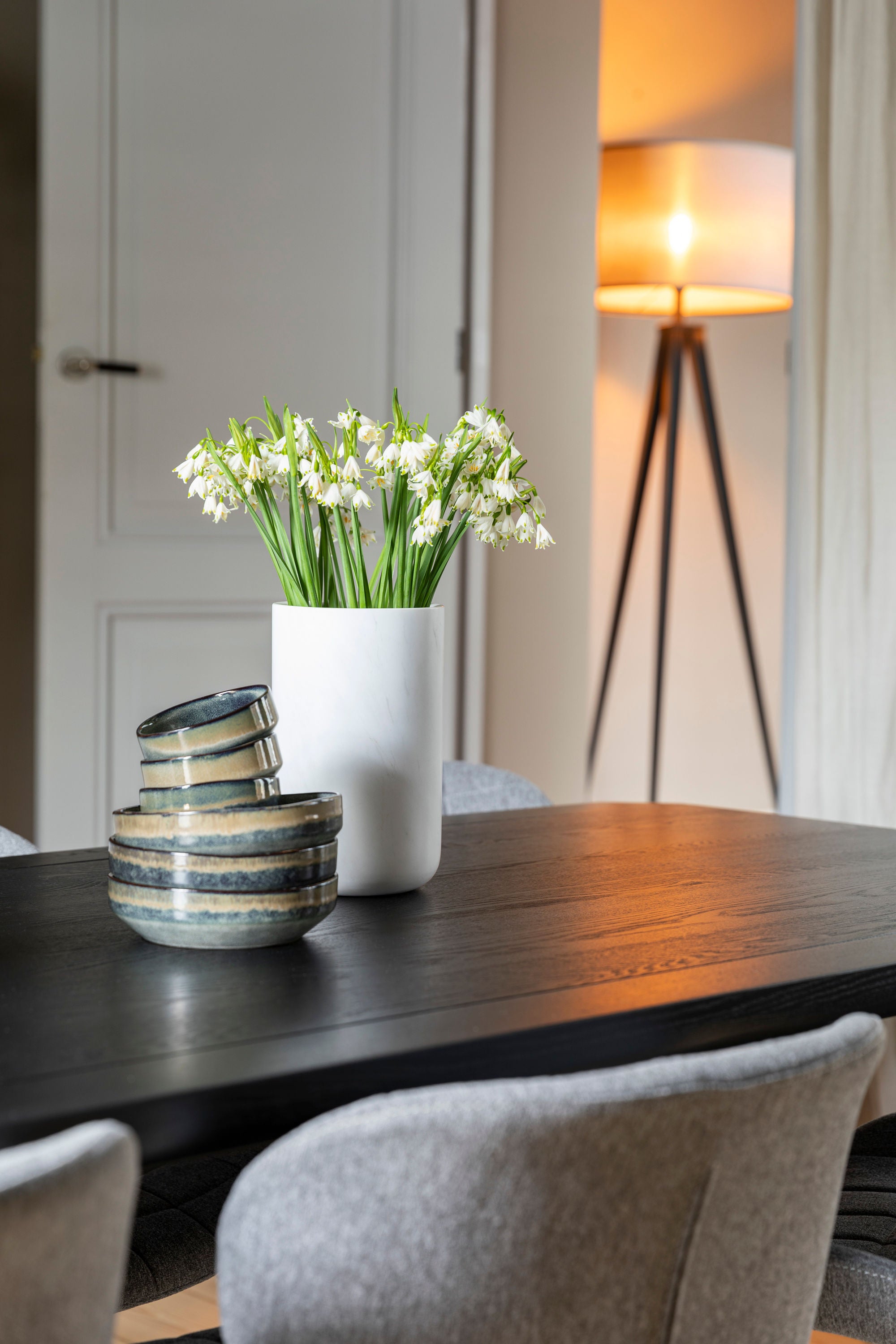 Zuiver Tripod Black/Grey Metal Floor Lamp